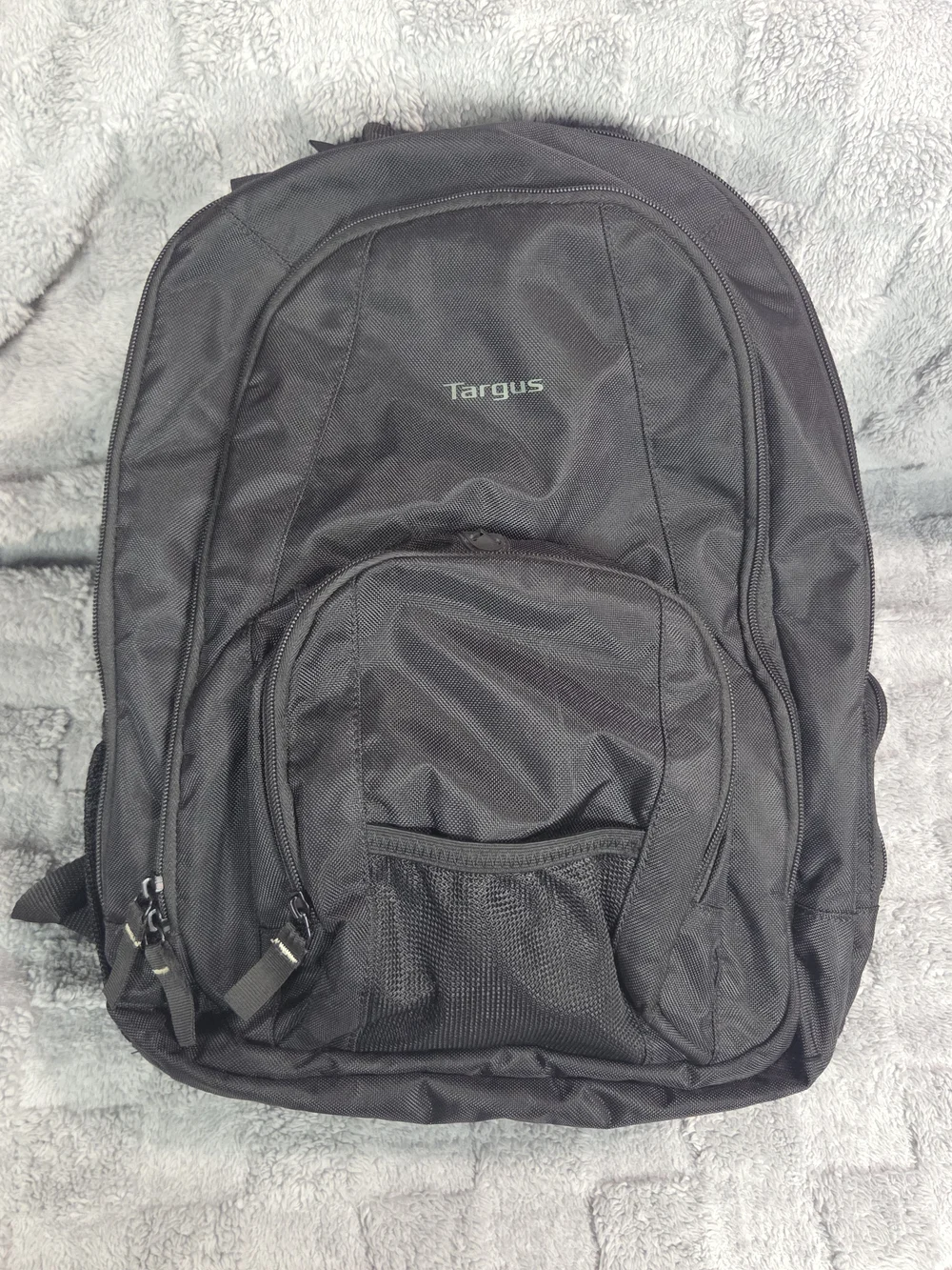 Targus Black Everyday Laptop Backpack - Picture 1 of 13